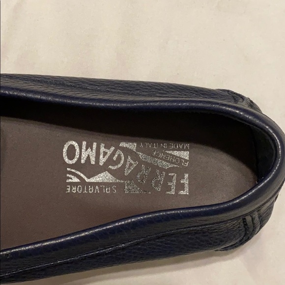 SALVATORE FERRAGAMO: Gancini Driver Moccasin - Picture 3 of 4